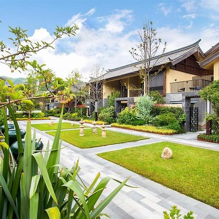 Howard Johnson Jinlin Plaza Lijiang Lijiang  Exterior photo