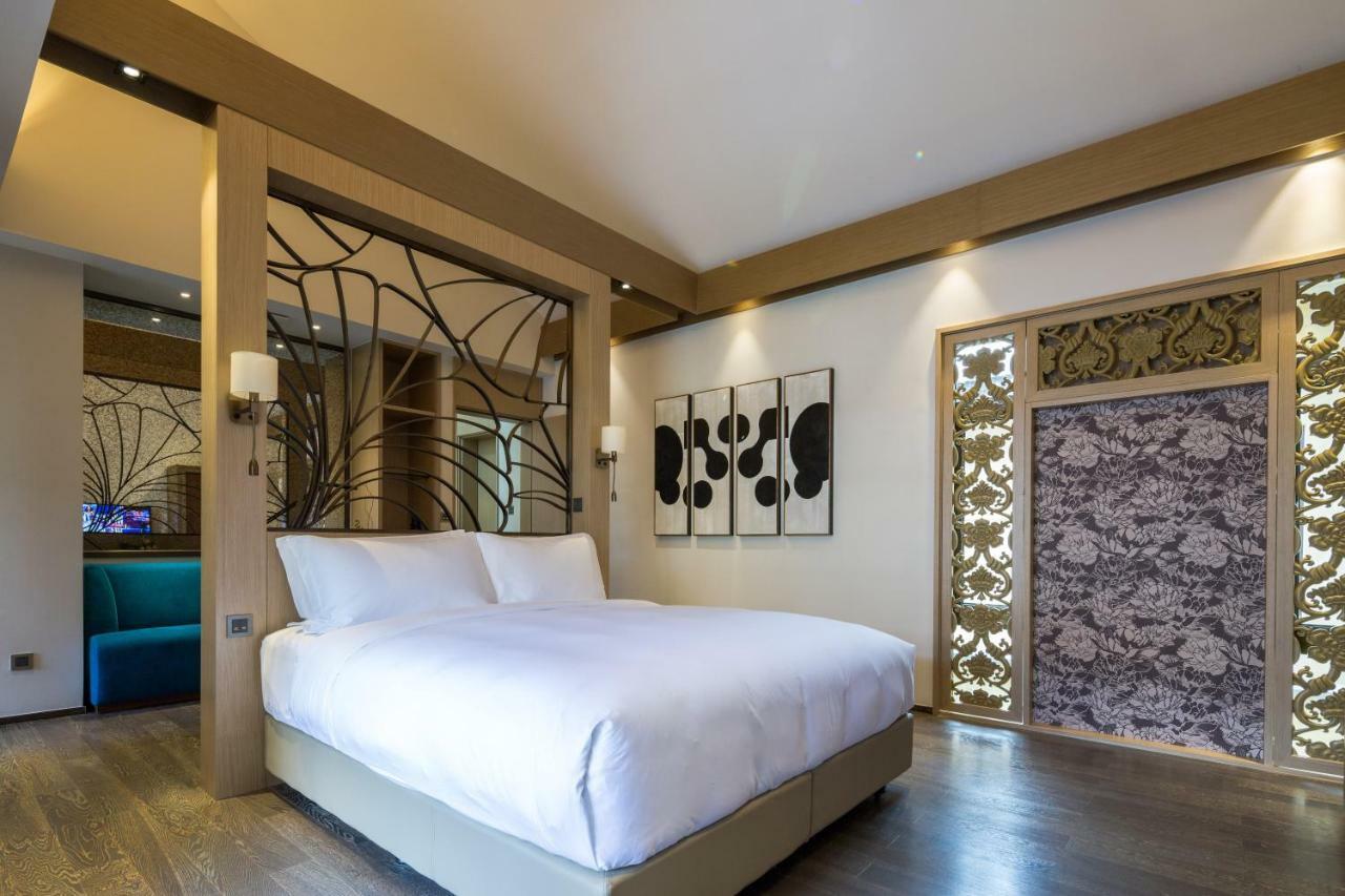 Howard Johnson Jinlin Plaza Lijiang Lijiang  Exterior photo