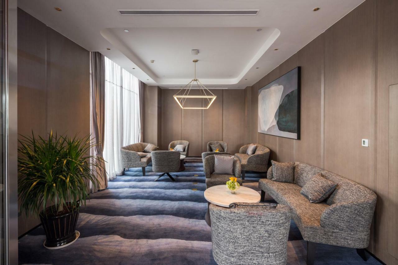 Howard Johnson Jinlin Plaza Lijiang Lijiang  Exterior photo