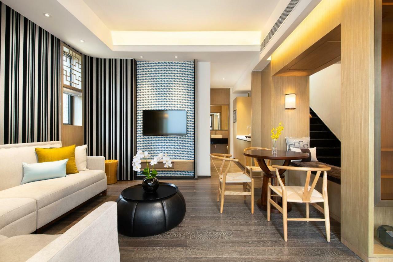 Howard Johnson Jinlin Plaza Lijiang Lijiang  Exterior photo