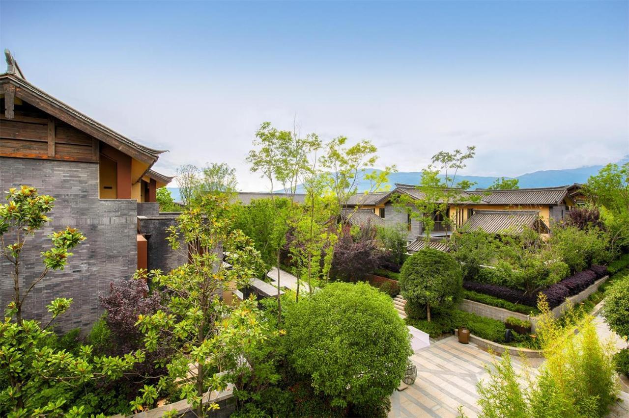 Howard Johnson Jinlin Plaza Lijiang Lijiang  Exterior photo